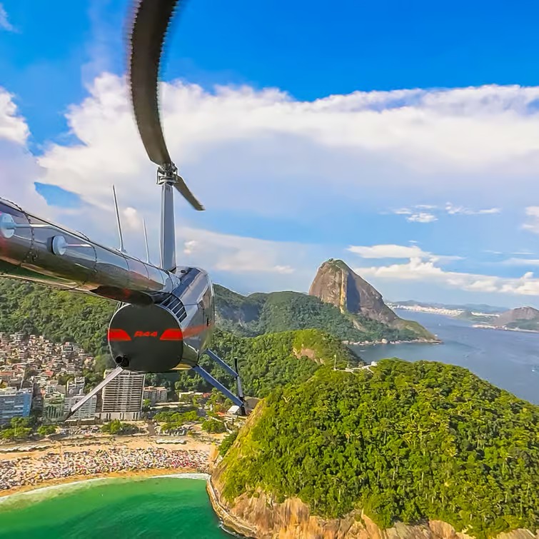 Passeio de helicóptero no Rio com portas abertas - foto 29