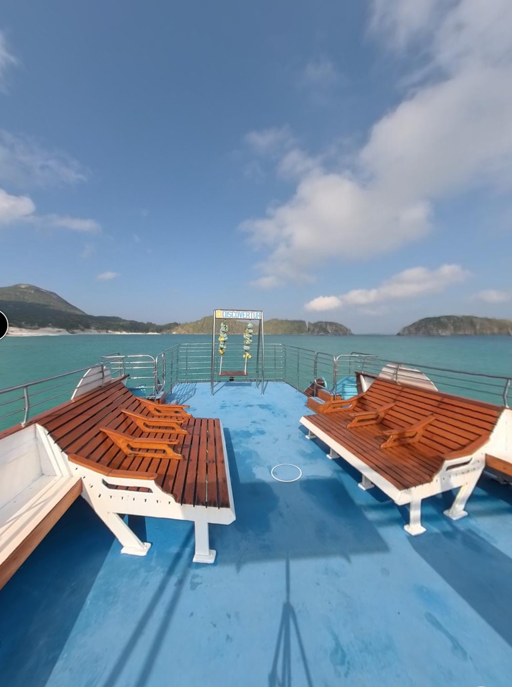 BARCO DISCOVER - Passeio de Barco em Arraial do Cabo