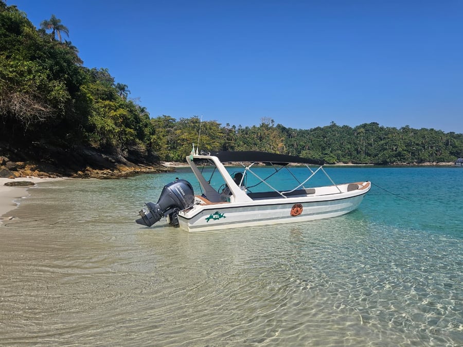 Passeio de Lancha Privativo em Angra dos Reis