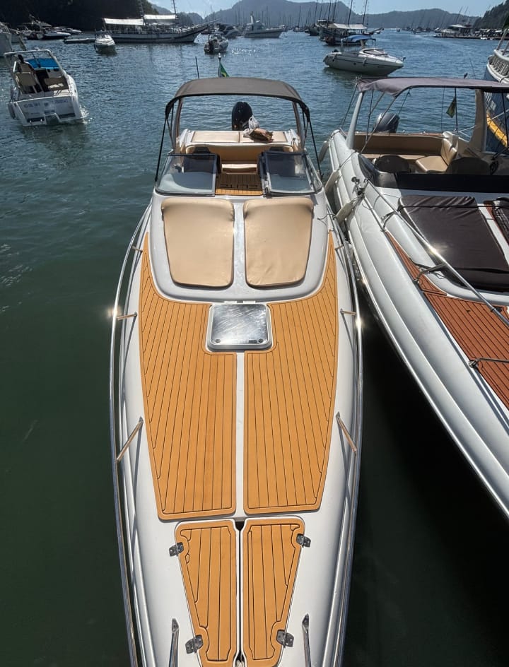 Passeio de Lancha Privativo em Ubatuba 