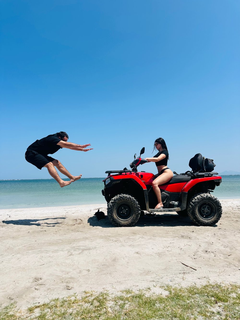 Passeio de Quadriciclo até o Caminho de Moisés em Arraial do Cabo
