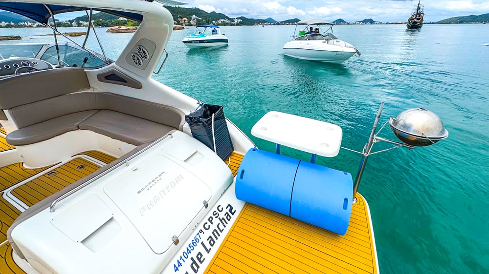 Baia Norte │Phantom 30 pés │11 Pessoas │VDL 4