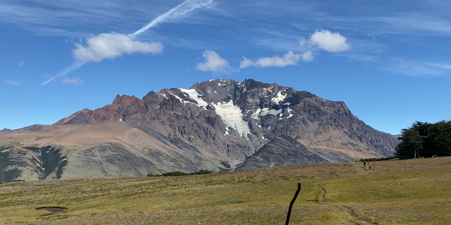 Cerro Huemul que dá nome ao trekking
