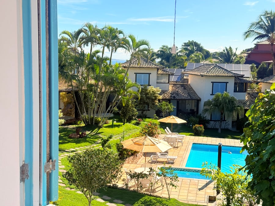 Piscina do condominio