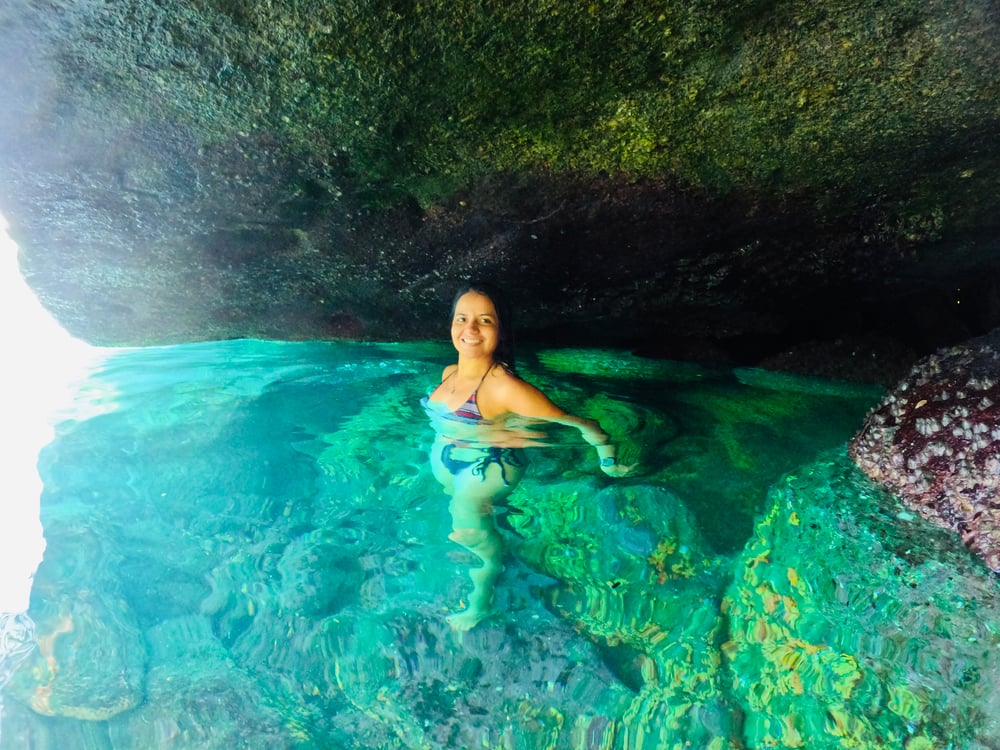 Gruta da Ilha dos Cocos 