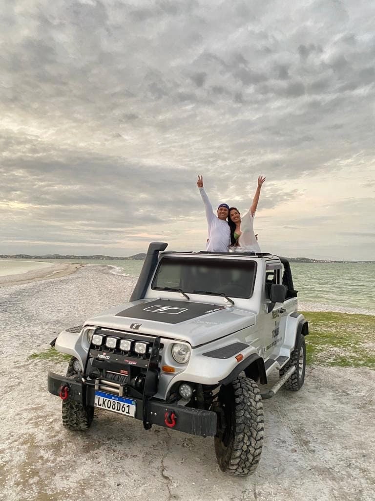 PASSEIO DE JEEP TROLLER ATÉ A PONTA DA ALCAÍRA