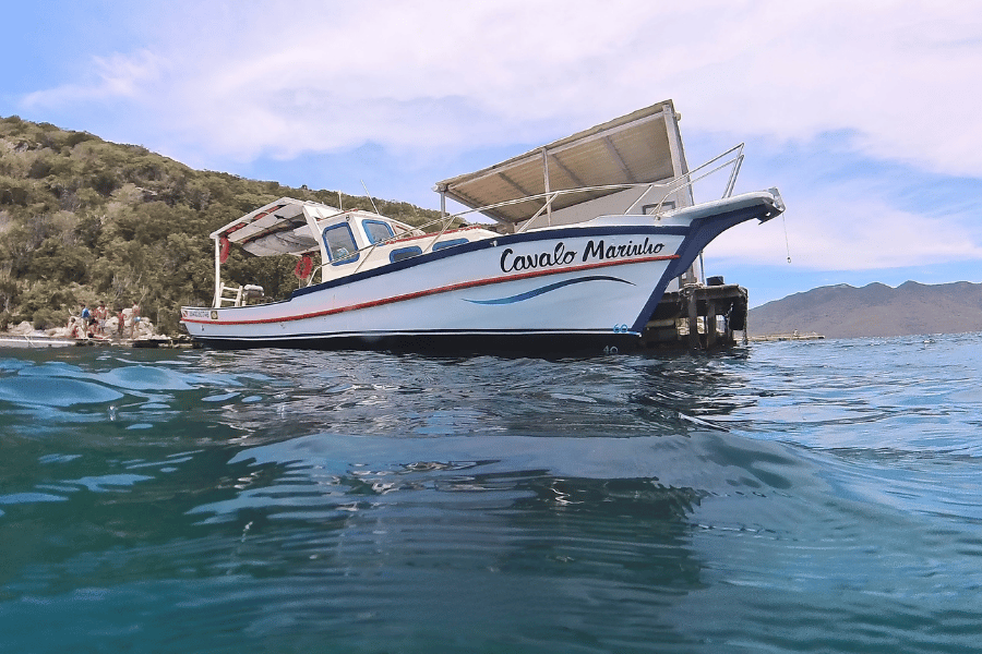 Barco privativo e acolhedor