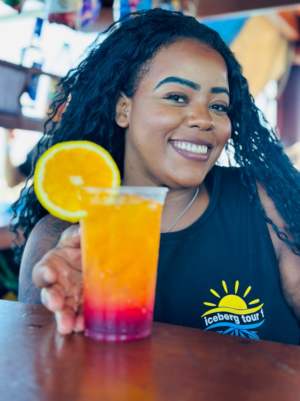 Passeio de Barco com Comida e Bebida em Arraial do Cabo