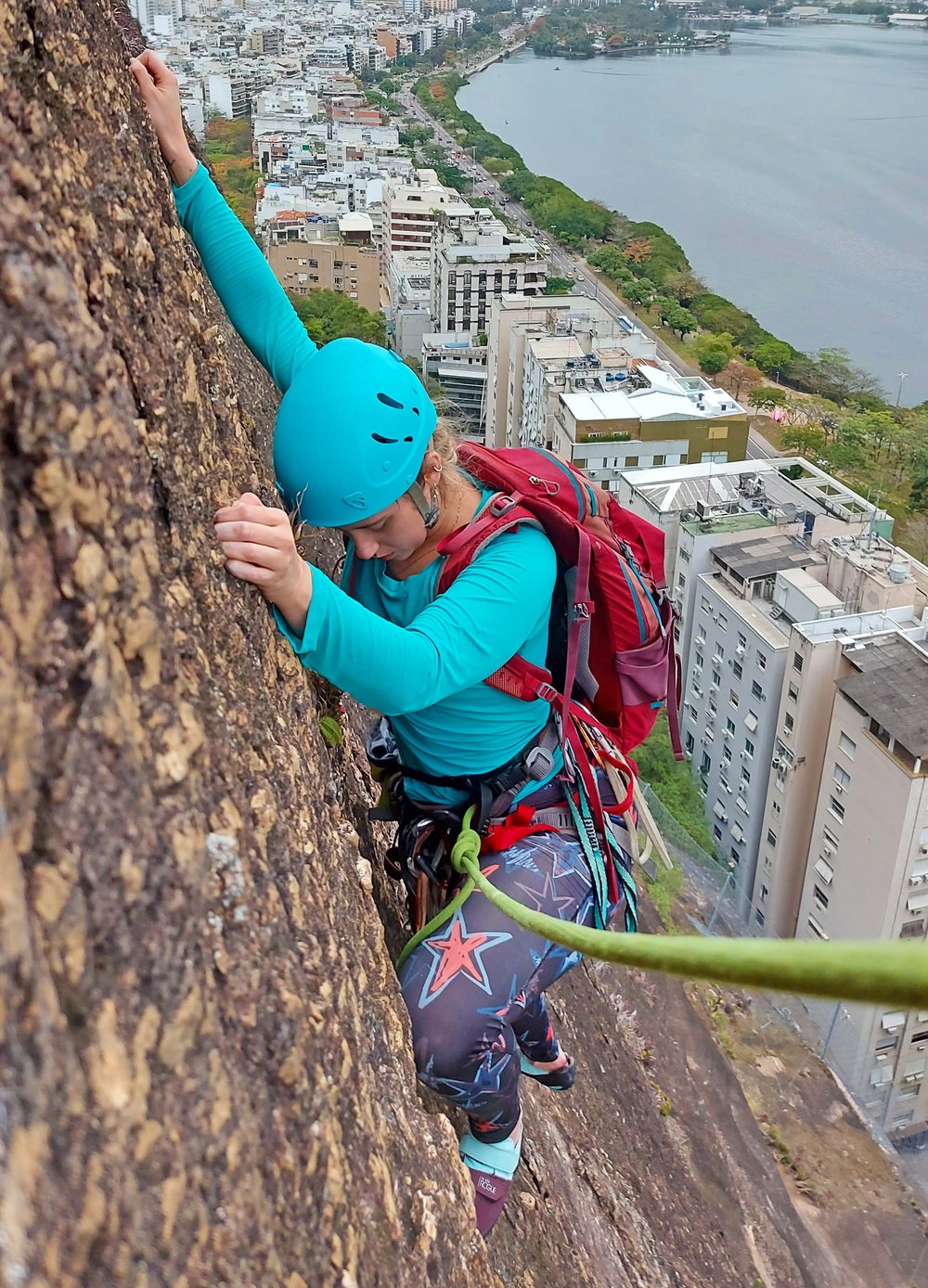 ESCALADA NO CORTE DO CANTAGALO - RJ