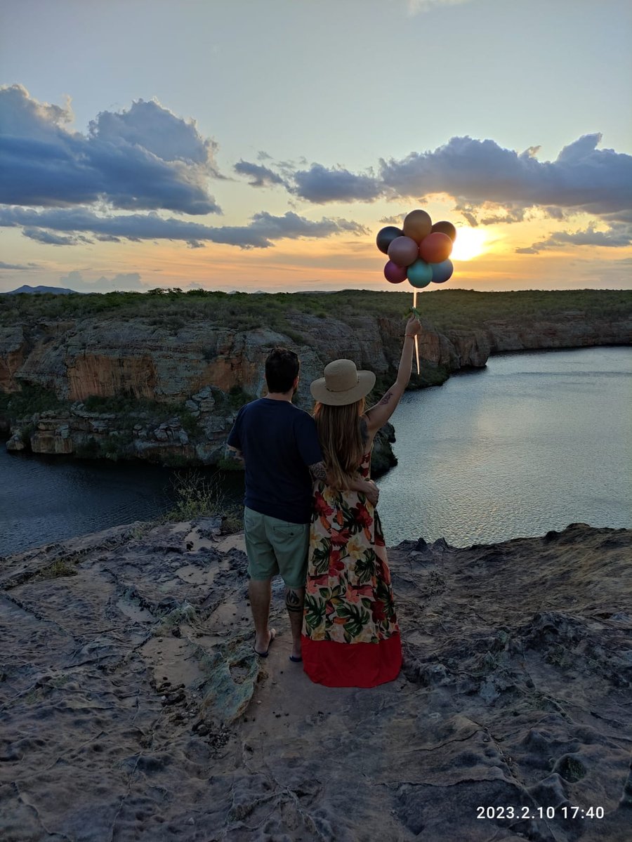 PÔR DO SOL CÂNIONS DOURADO