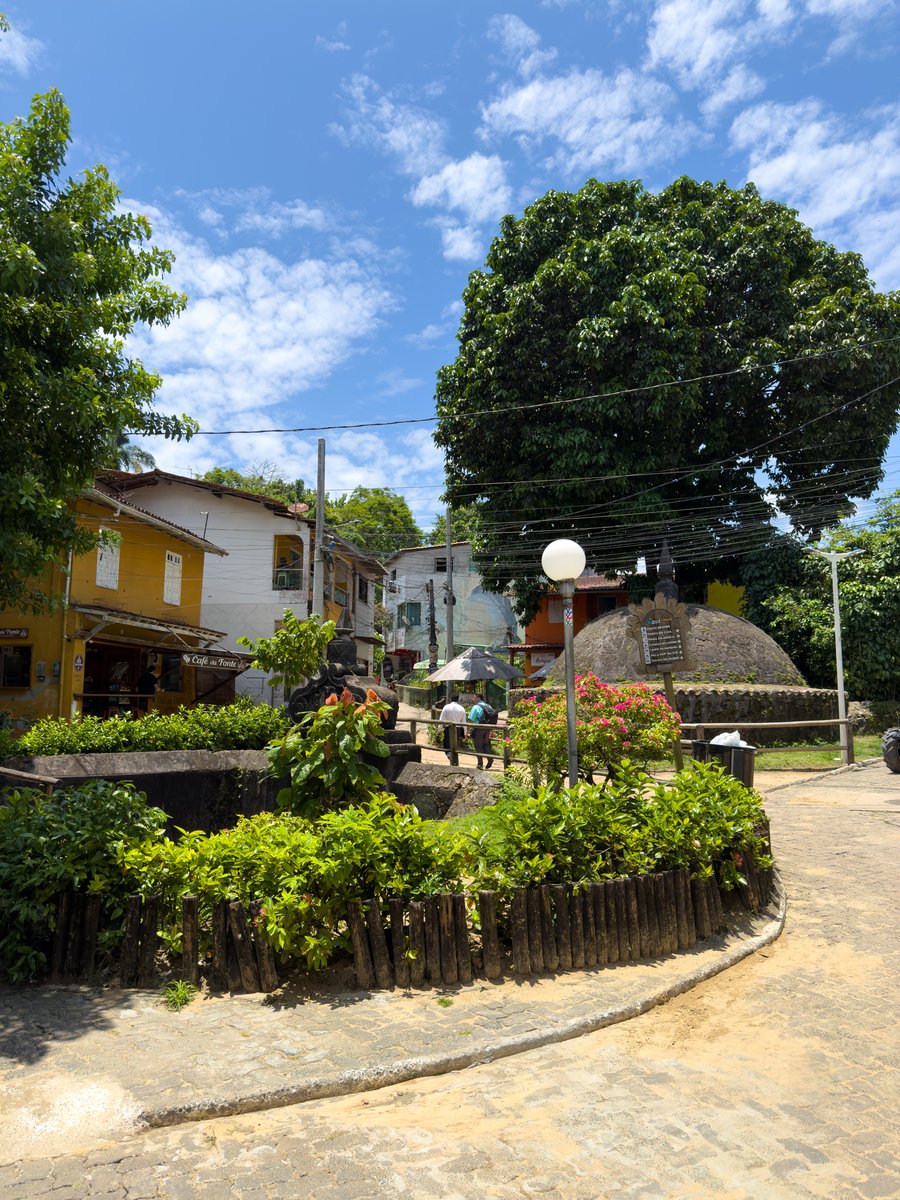 Conheça a história e os principais pontos turísticos de Morro de São Paulo em um tour guiado que revela curiosidades e tradições da ilha.