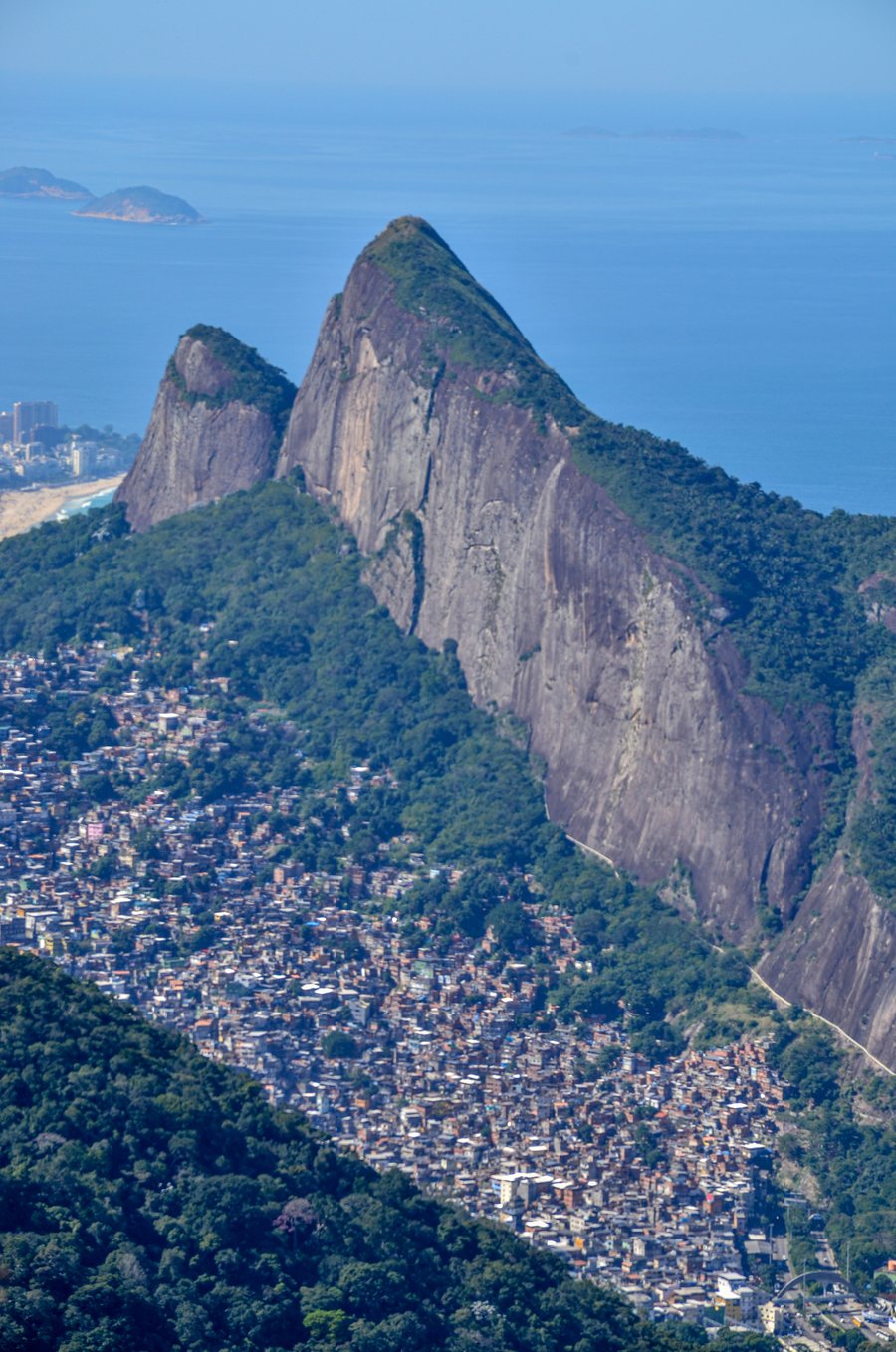 MORRO DOIS IRMÃO 