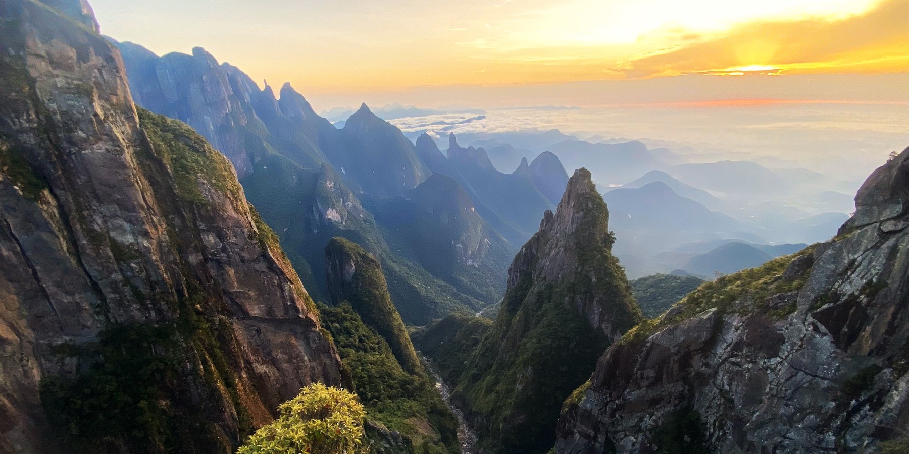 PORTAIS DE HÉRCULES