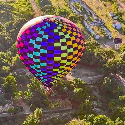 19/03 Voo de balão com café da manhã e espumante e visita à Cacau Show Mega Store