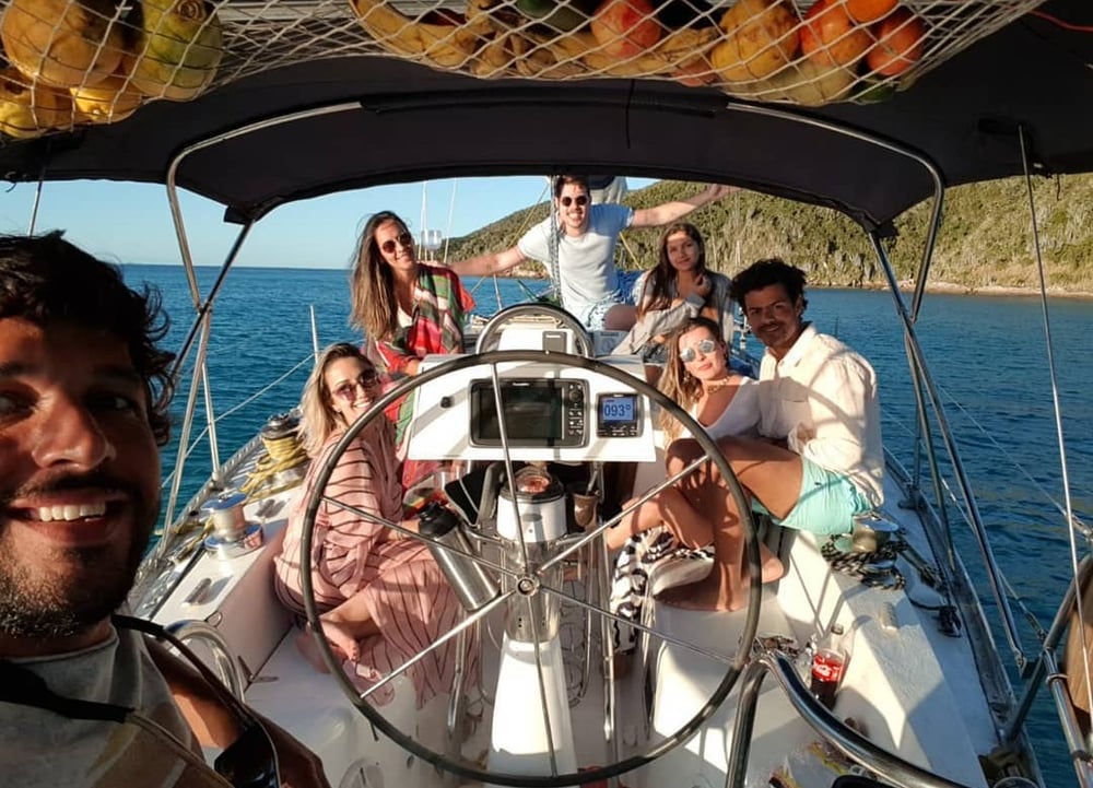 Passeio de Veleiro Privativo em Cabo Frio 