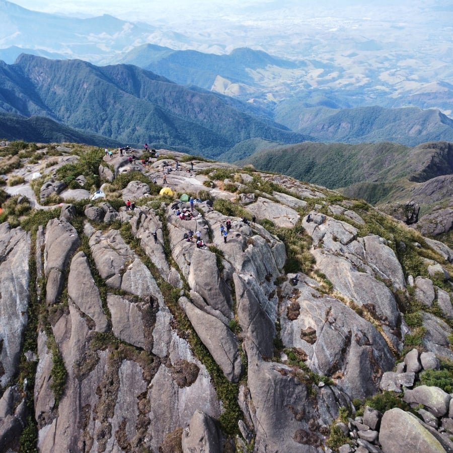 Cume do Pico dos Marins. 