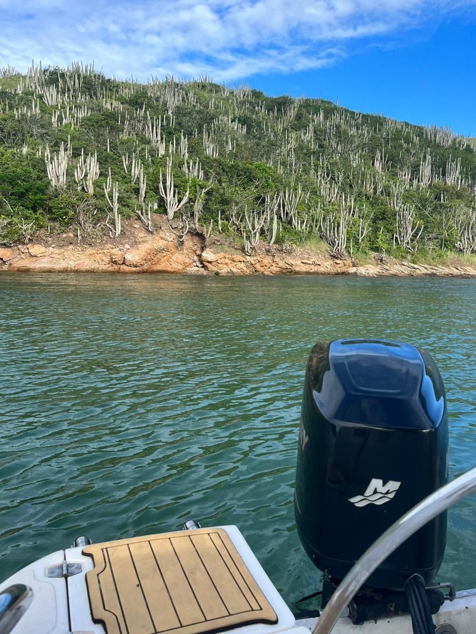 Passeio de Lancha em Arraial do Cabo e Cabo Frio