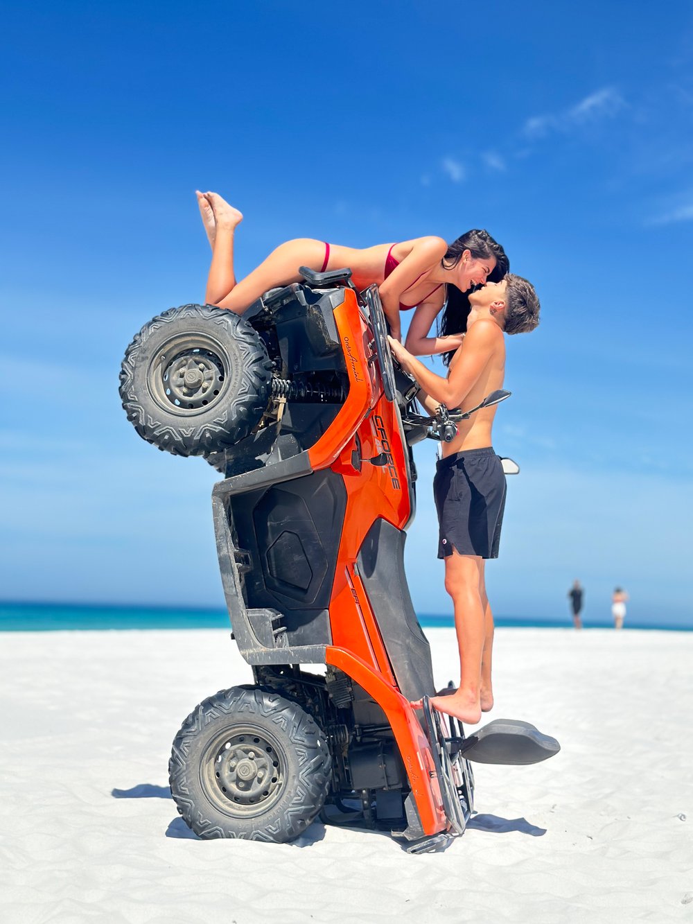 PASSEIO DE QUADRICICLO AUTOMATICO EM ARRAIAL DO CABO