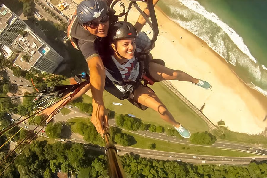 Voo de parapente no Rio com vista para a Pedra da Gávea - foto 13