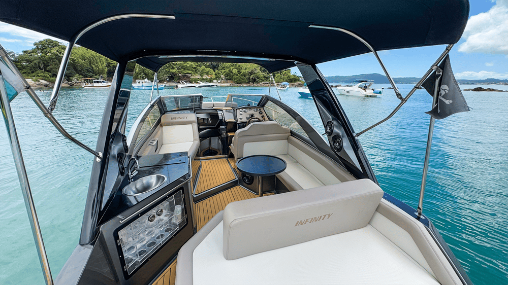 Baia Norte │Infinity 275 │11 Pessoas │