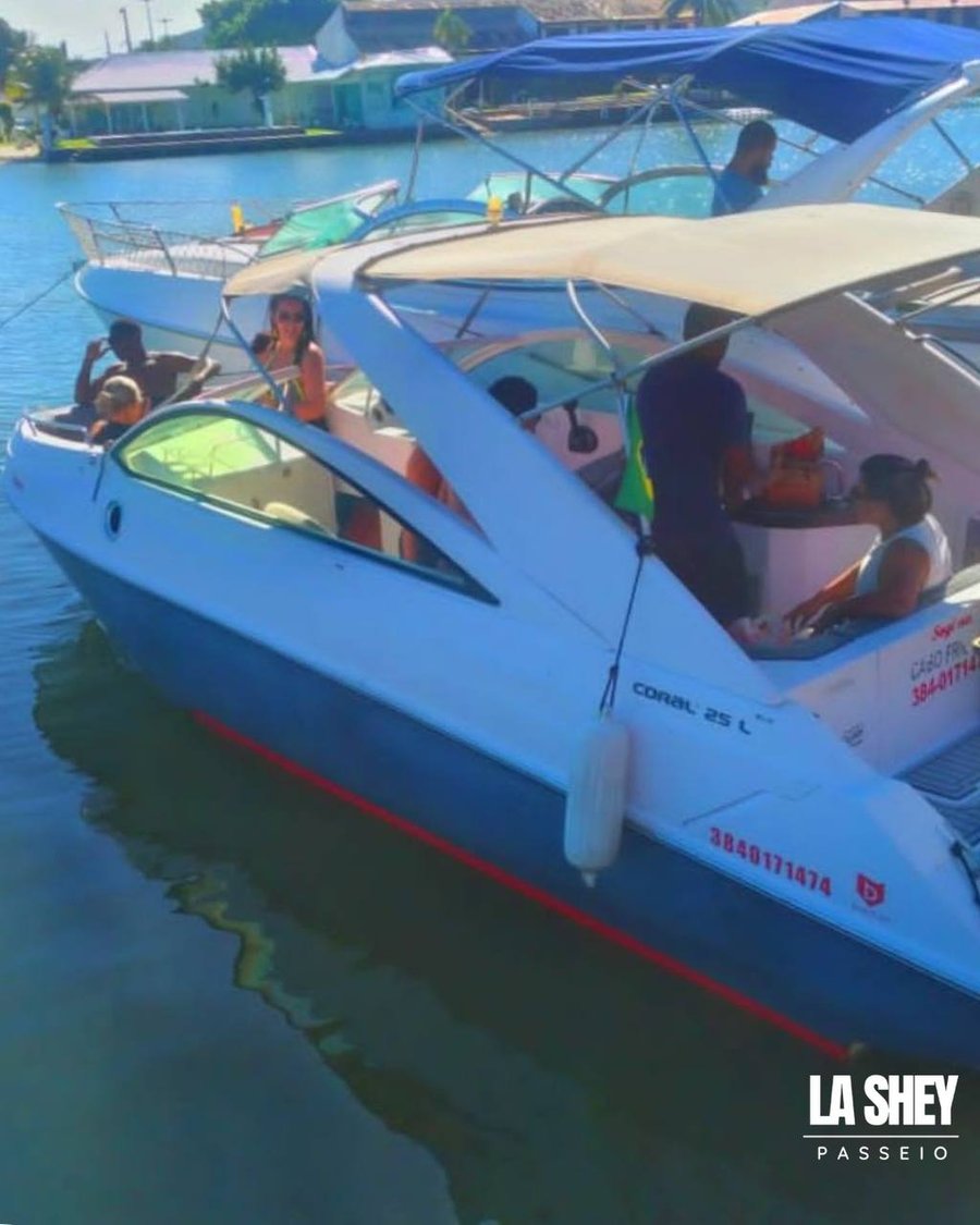 Lancha La Shey Cabo Frio