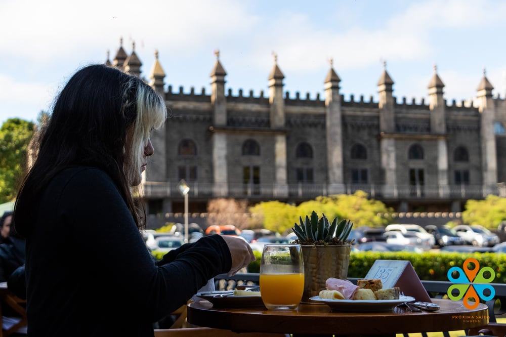 17/07 Vinhedo: Castelo dos Vinhais com café colonial e city tour