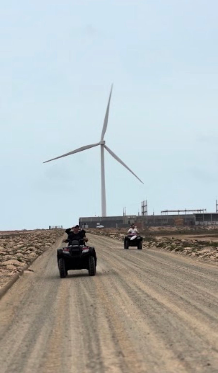 O Circuito dos Pequenos Lençóis Maranhenses é um dos passeios mais procurados. Ele combina dunas, rio, praia e comunidades tradicionais em um único dia
