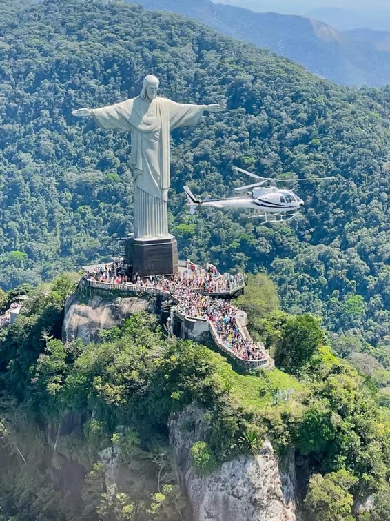 Passeio de helicóptero no Rio com portas abertas - foto 15