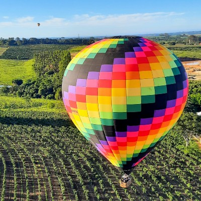 19/03 Voo de balão com café da manhã e espumante e visita à Cacau Show Mega Store