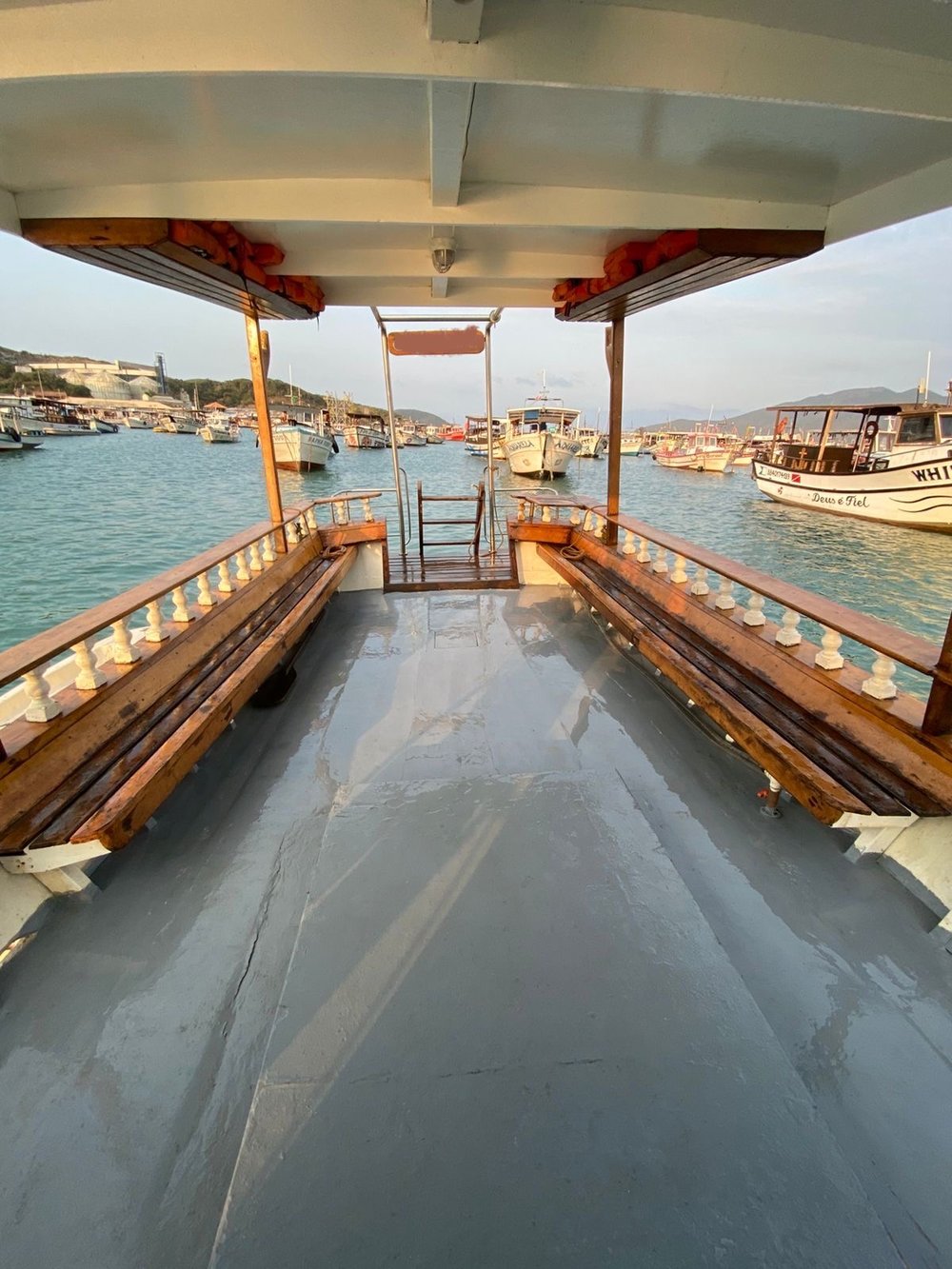 Passeio de Barco Exclusivo em Arraial do Cabo