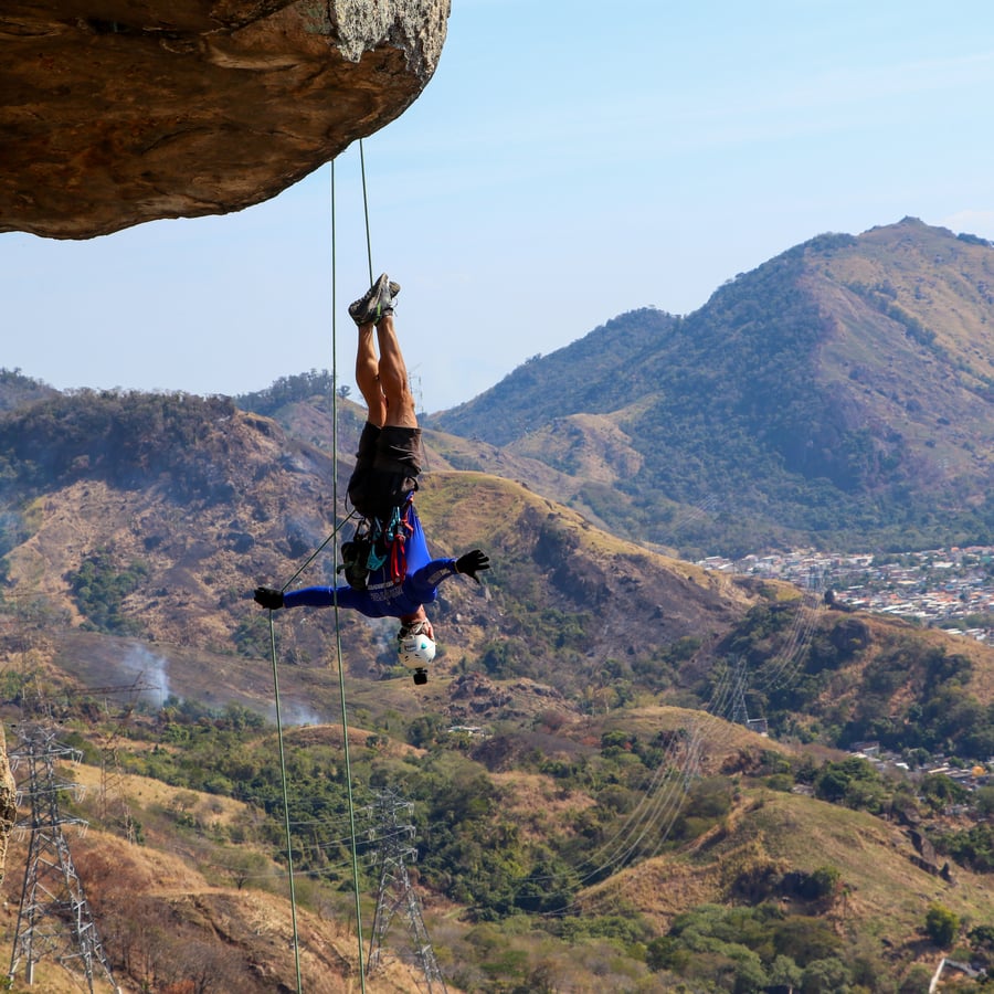 Trilha e RapelPedra do Nariz