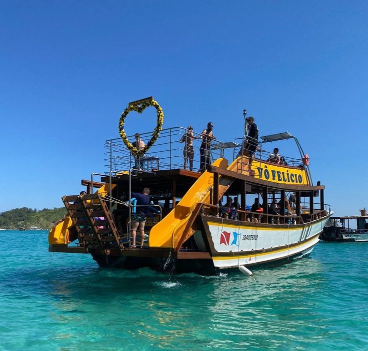 Paseo en barco por Arraial do Cabo