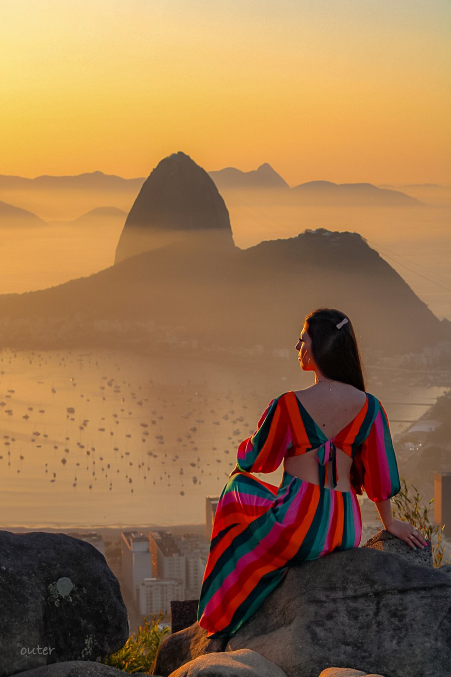 Desfrute do Mirante Dona Marta, Cristo Redentor e Bondinho Pão de Açúcar em um tour único com fotografias profissionais e total conforto.
