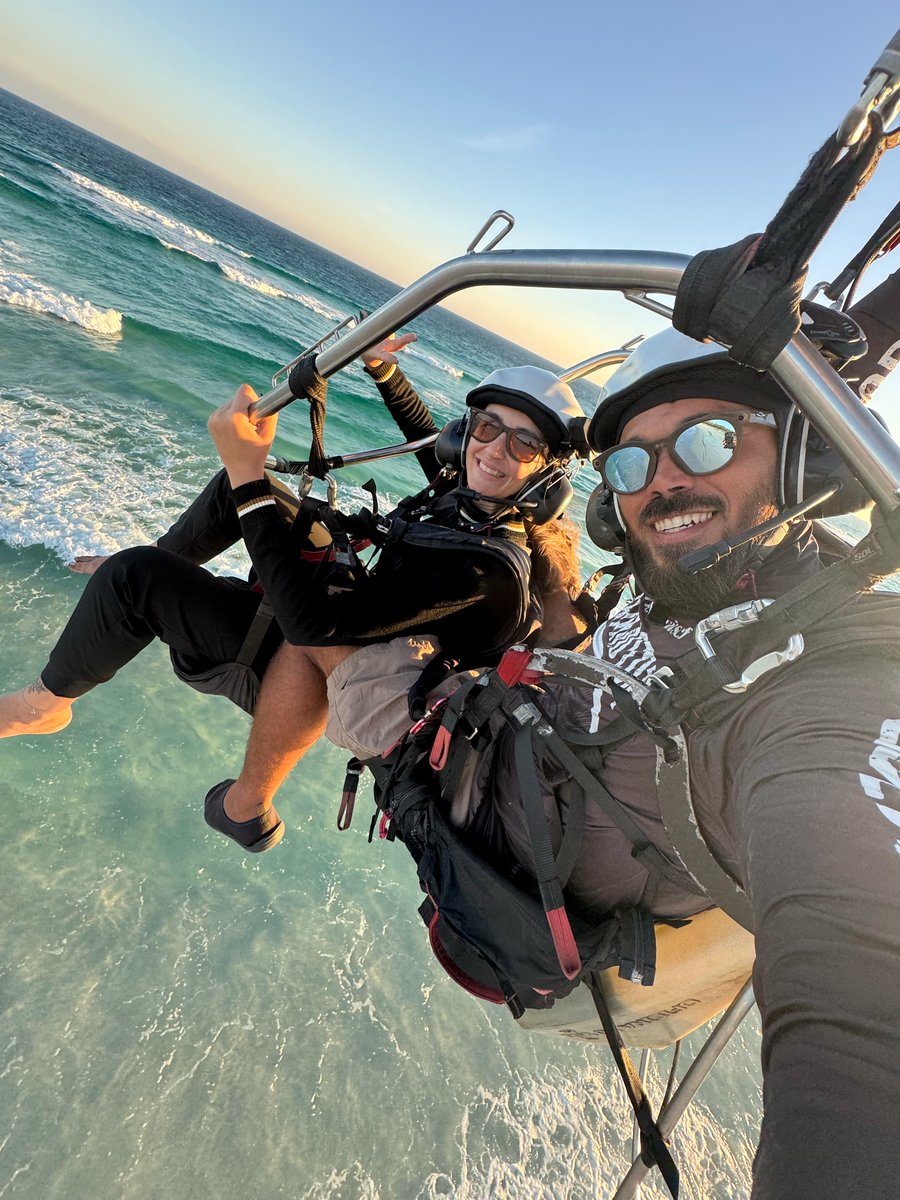 Voo Duplo de Paramotor em Arraial do Cabo - Praia Grande 