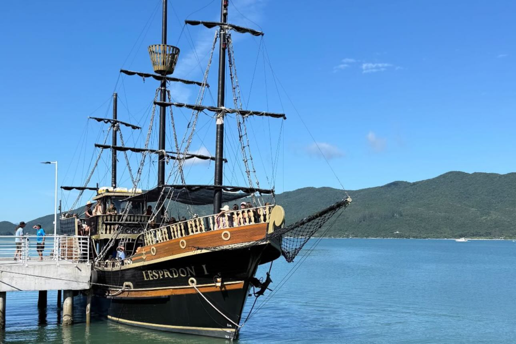 Barco Pirata em Governador Celso Ramos