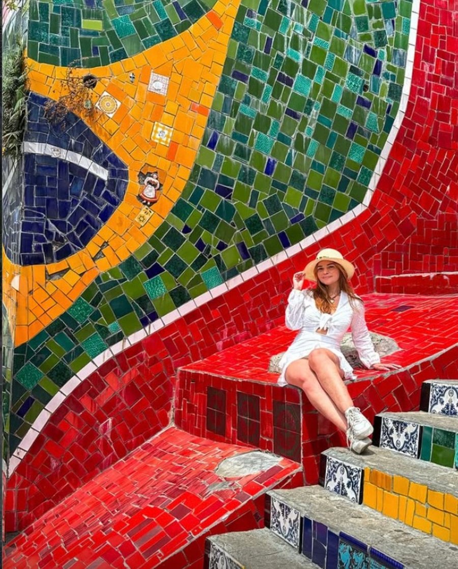    Uma experiência completa pelo Rio de Janeiro com Escadaria Selarón, Arcos da Lapa, Cristo Redentor e mirantes panorâmicos.