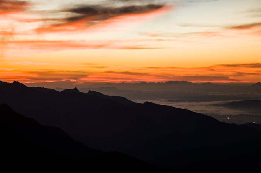 Amanhecer na Pedra da Mina
