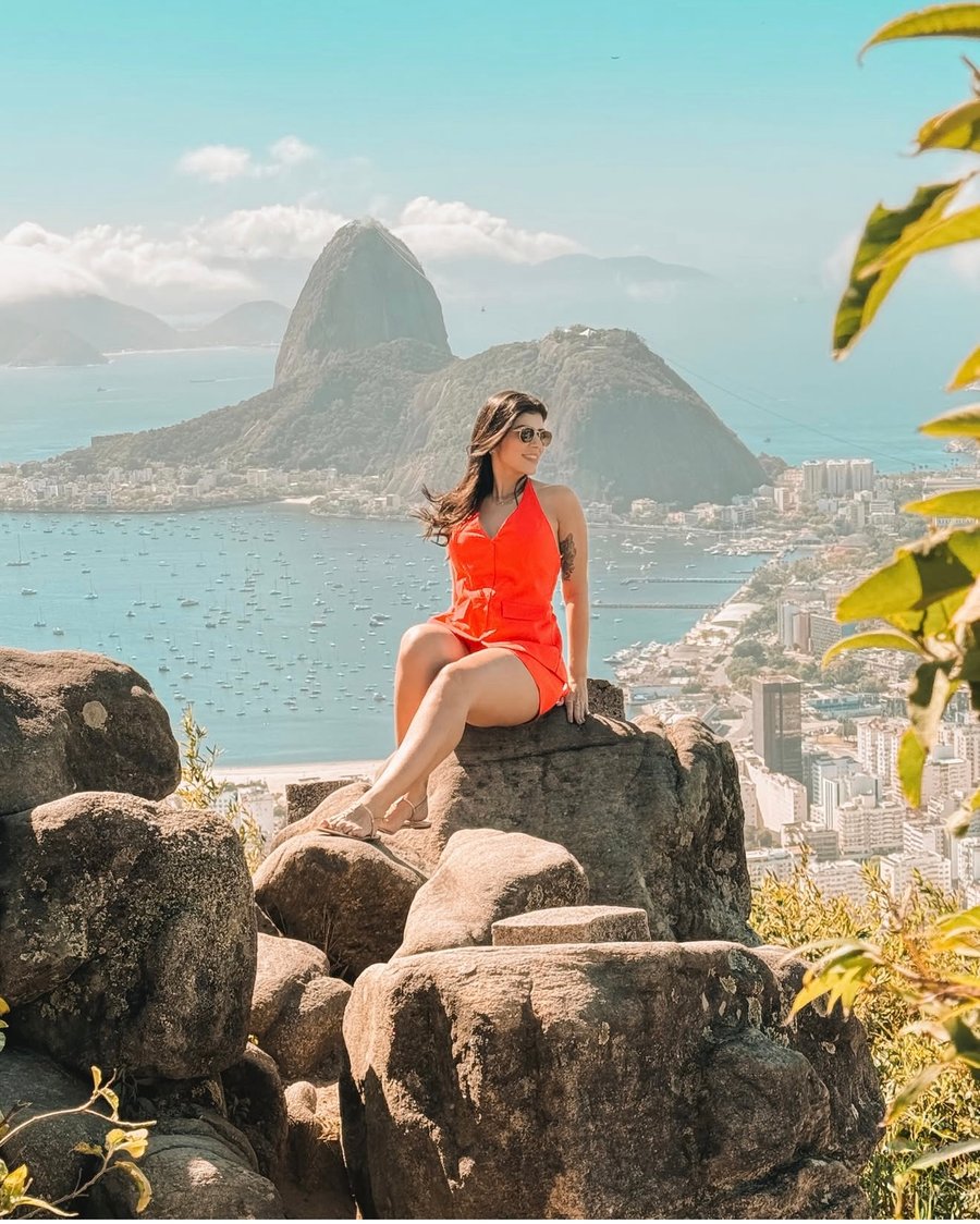 Experiência completa de ensaio fotográfico no Rio de Janeiro com vista privilegiada. Registre momentos únicos no Mirante Dona Marta.