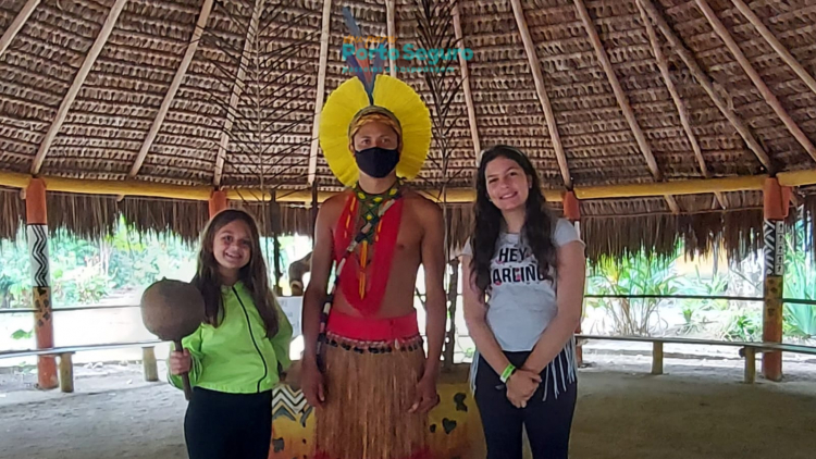 Pessoas com indígena nativo