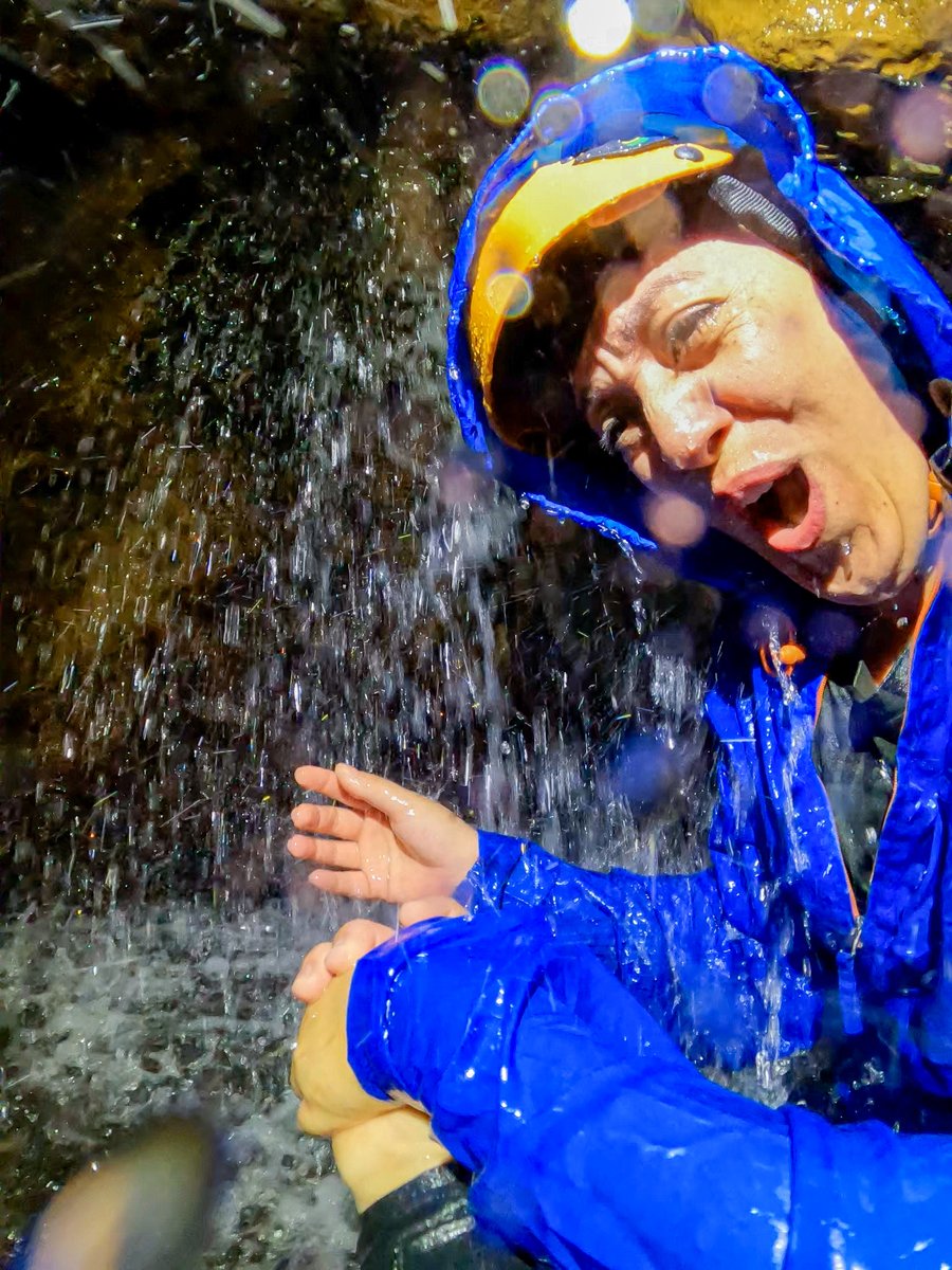 GARGANTA DO DIABO imagina uma cachoeira dentro da caverna