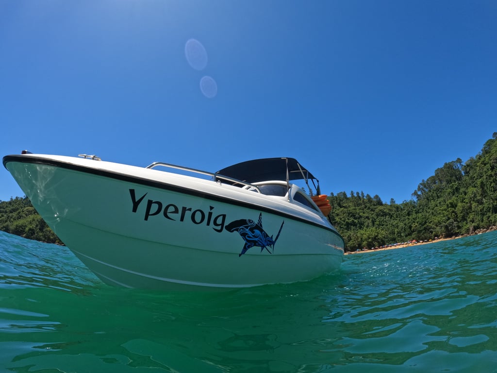Baía de Yperoig, Ubatuba