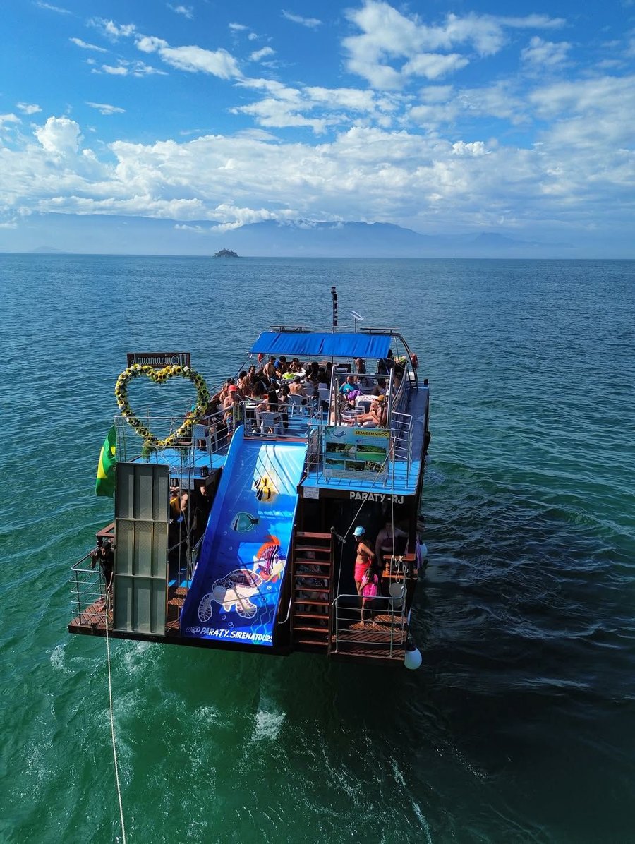 nossa escuna aquamarina ll com tobogao triplo