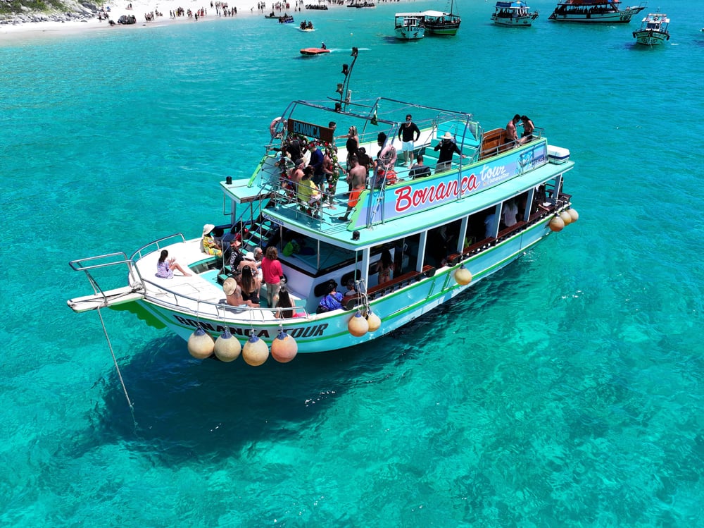 Passeio de Barco Escorrega