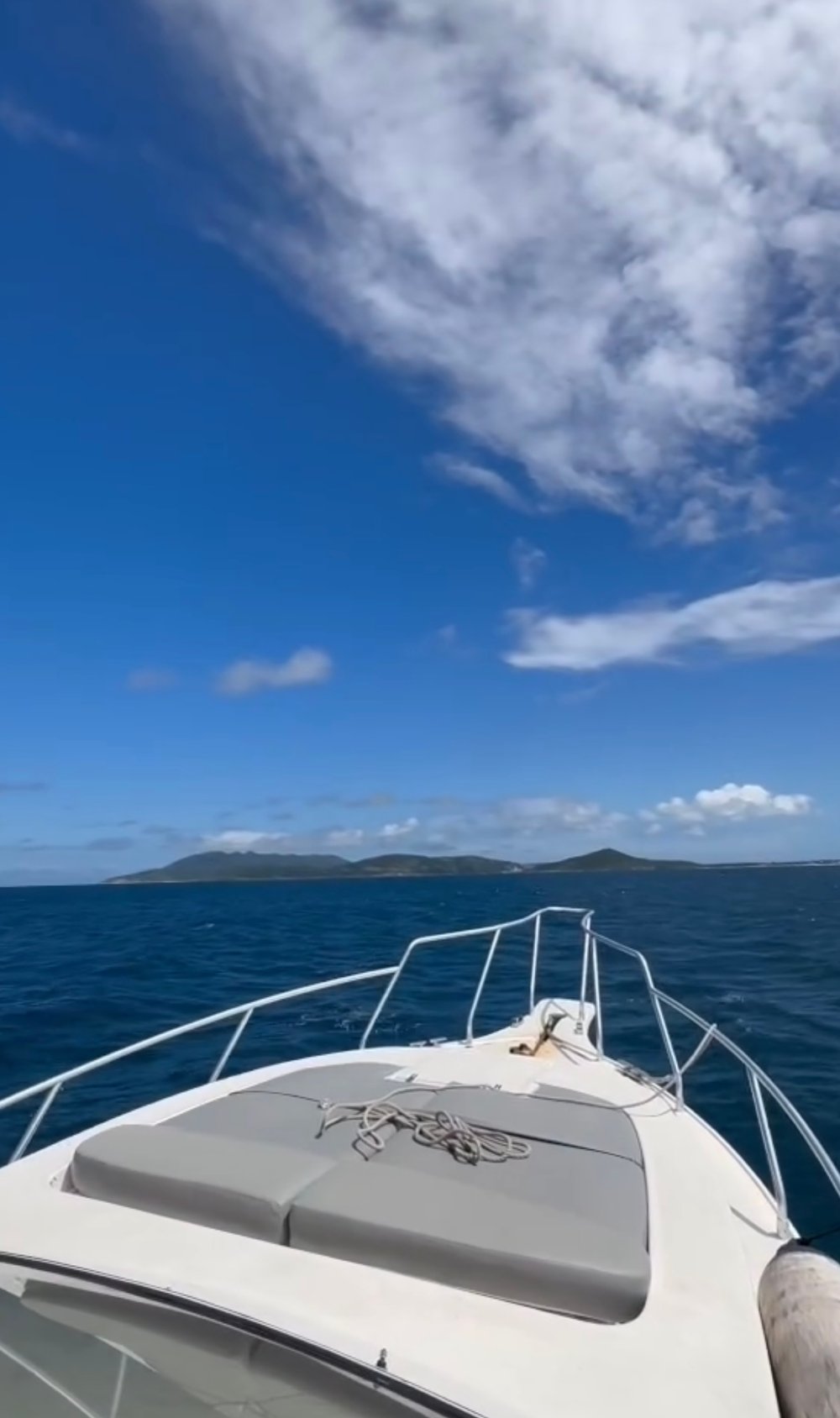 Passeio de Lancha em Arraial do Cabo e Cabo Frio
