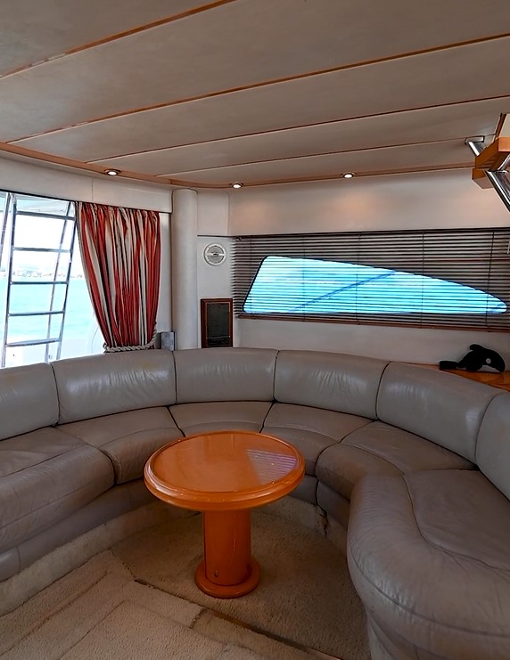 Baia Norte │Fairline 550 Fly  │15 Pessoas │