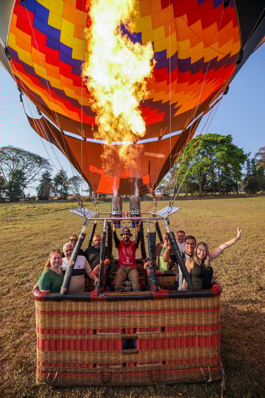 Foto coletiva antes da decolagem em São Lourenço - MG | Flat Balonismo