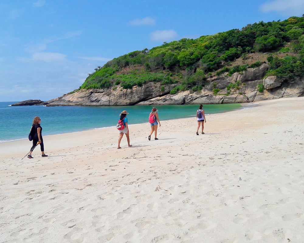 TRAVESSIA DAS PRAIAS SELVAGENS