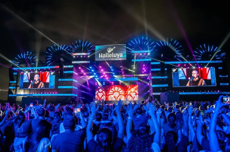 Fé, música boa e uma energia surreal que não dá para explicar, só vivendo! 🎶🔥 O maior festival católico do Brasil te espera para uma edição histórica. Vem fazer parte dessa caravana inesquecível saindo do Maranhão!