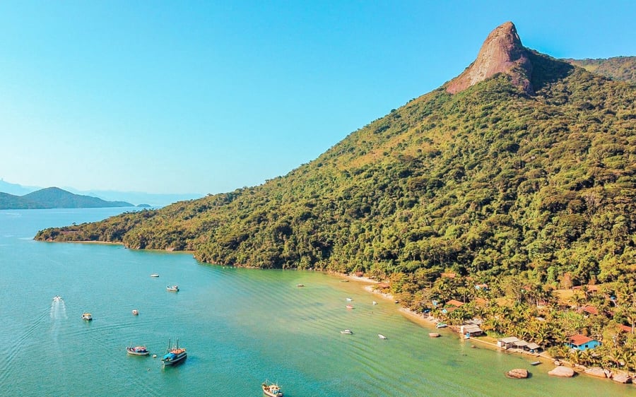 Pico Pao de Açúcar no Saco do Mamangua, Paraty