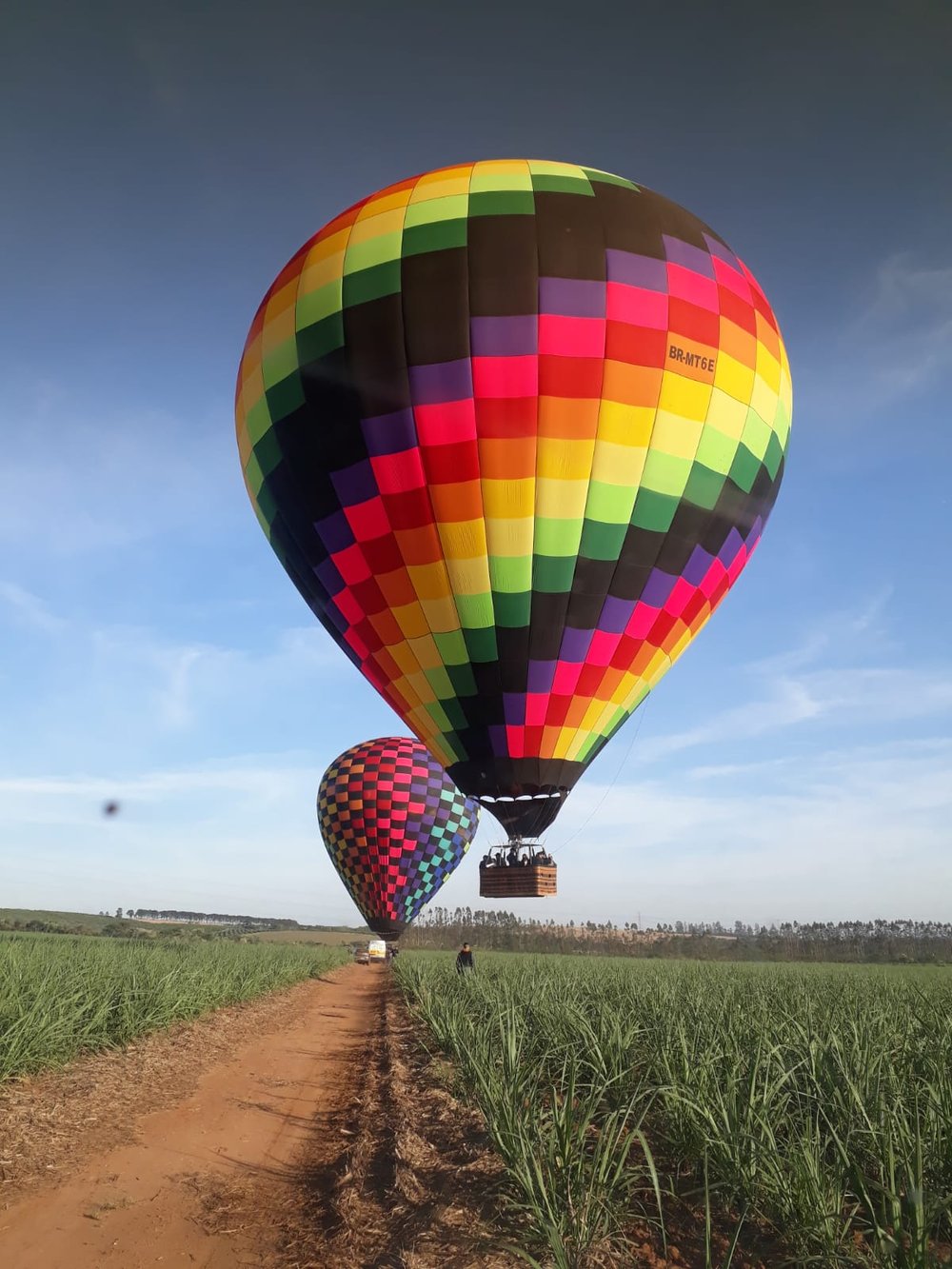 19/03 Voo de balão com café da manhã e espumante e visita à Cacau Show Mega Store